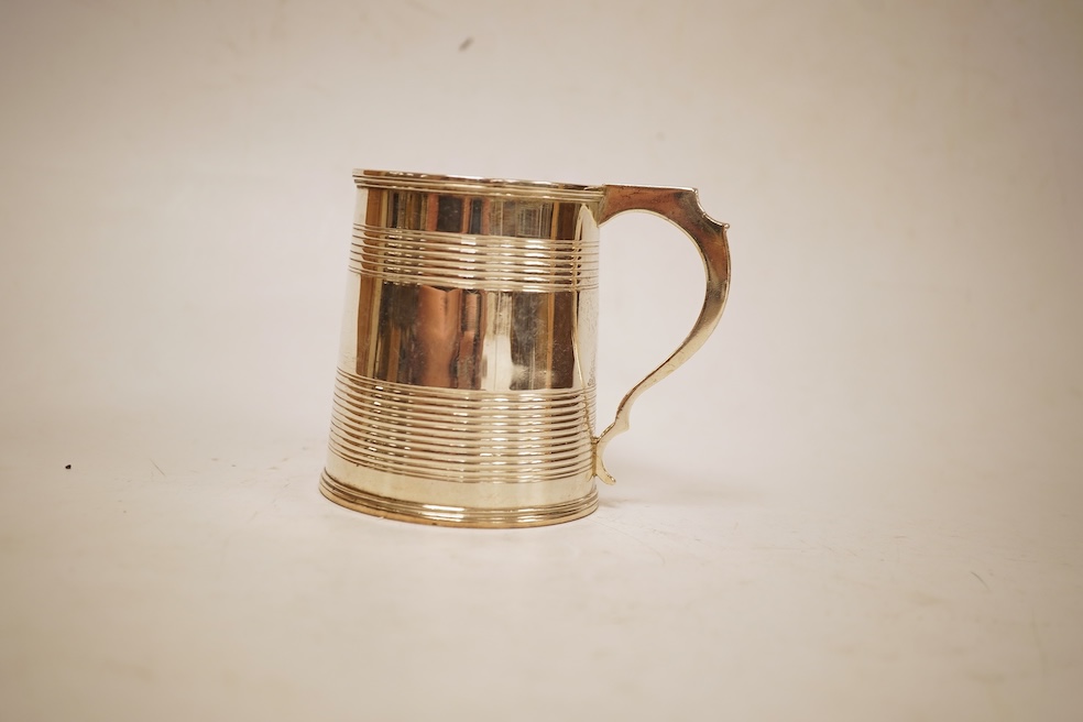 A William IV reeded silver christening mug, William Knight II, London, 1834, height 81mm, 4.7oz.